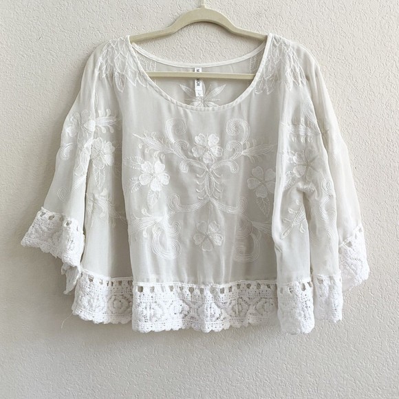 Mur Mur Tops - Mur Mur Embroidered Cream Ivory Semi Sheer 1/2 Sleeve Lace Edge Top Large